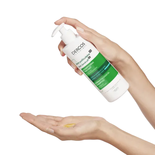 Dercos Anti-pelliculaire Shampooing Traitant Pellicules et Démangeaisons Cheveux Normaux à Gras, 390ml